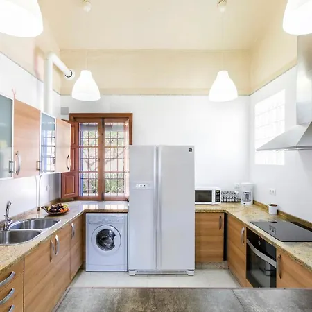 Casa Cuartel El Delfin Holiday home *
