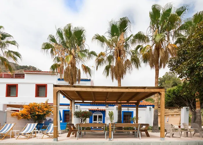 Casa Cuartel El Delfin * マラガ